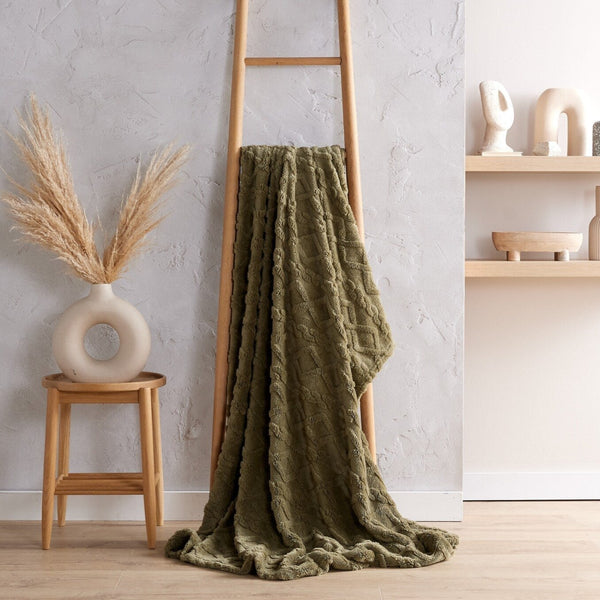 Cable Knit Jaquard Throw - Olive