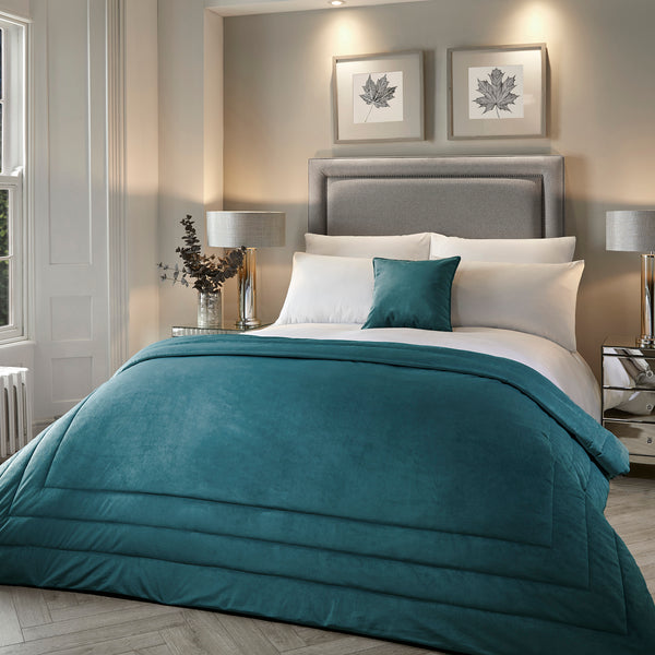 Laurence Llewelyn-Bowen Chic Bedspread - Teal