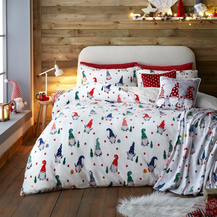 Fusion Festive Gonks Throw - Red